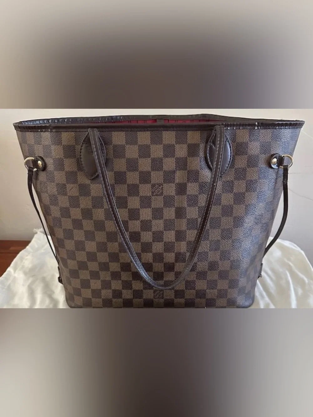 2010 Louis Vuitton Neverfull MM Damier Ebene Red Interior